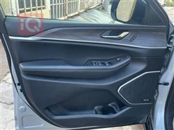 جیپ گراند شیرۆکی